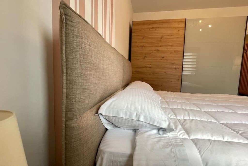 53° Bs Skanderbeg City Center Comfort Tirana Buitenkant foto